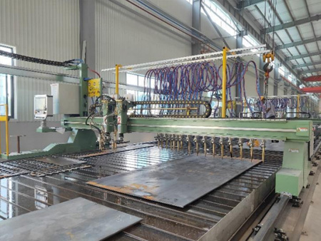 數(shù)控等離子、火焰多頭切割下料機(jī)